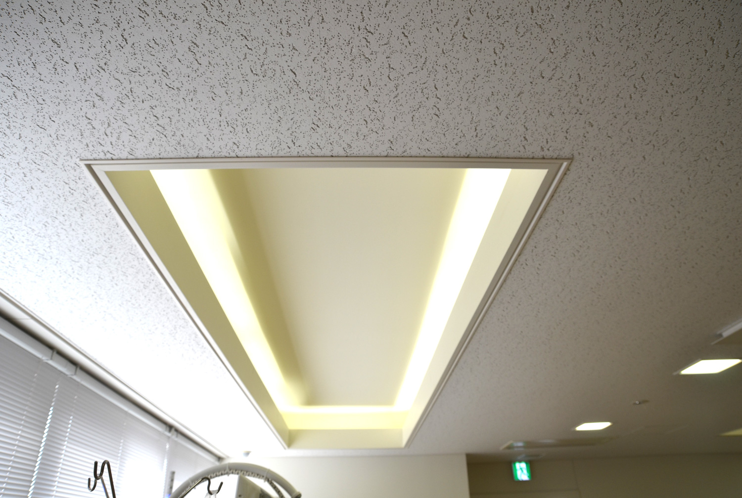 間接照明の採用